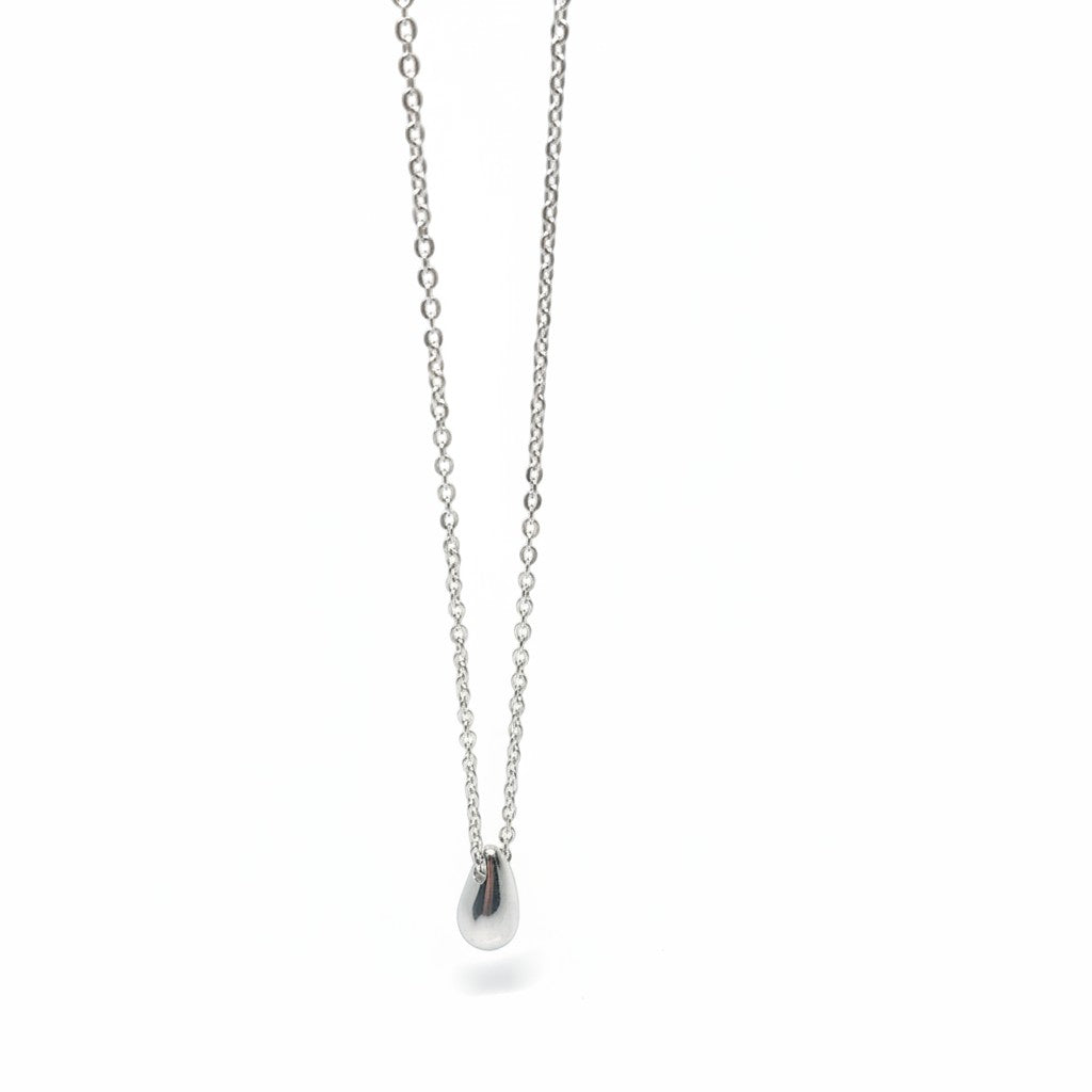 Majoa silver teardrop pendant necklace with adjustable chain. Minimalist, water-resistant jewelry.