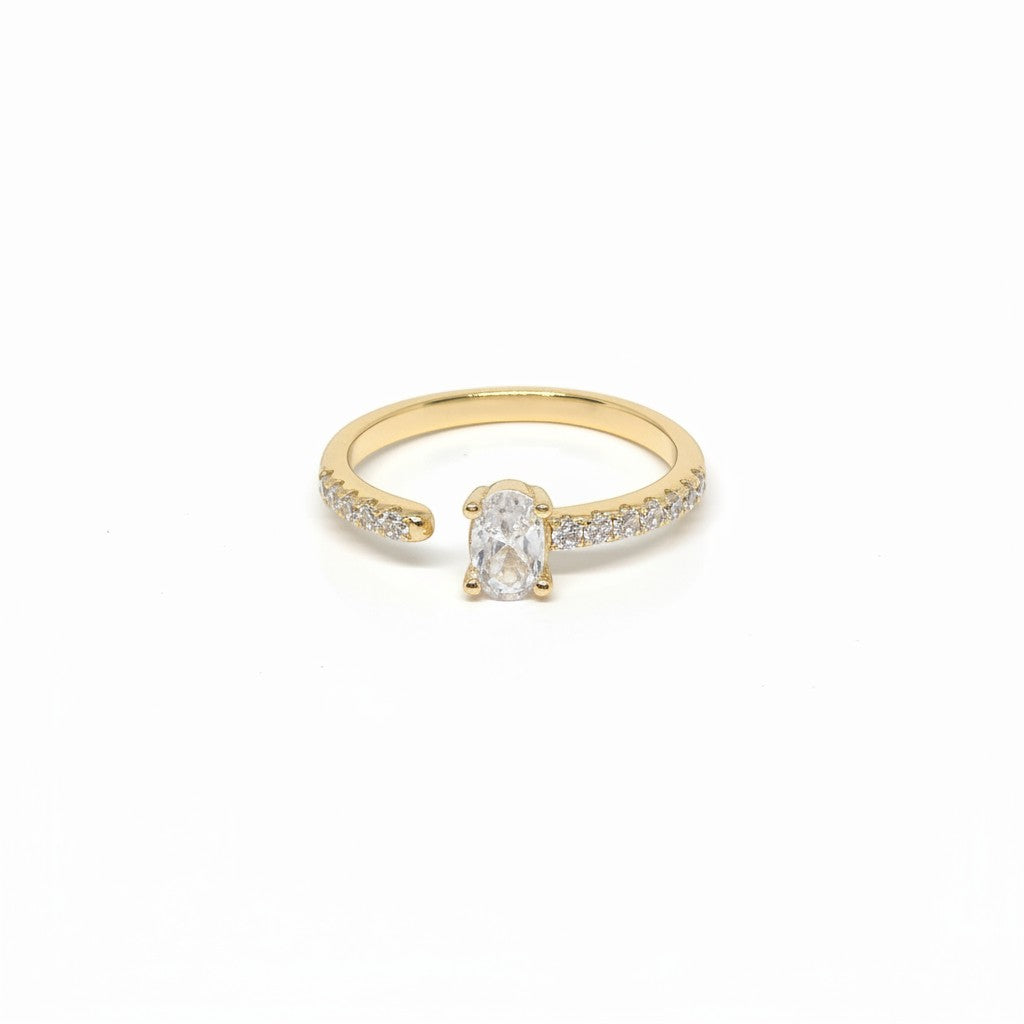 Majoa AURA ring in 925 sterling silver with an oval-cut cubic zirconia and pave-set stones.