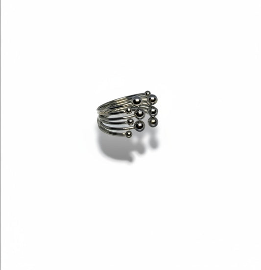 Bague Constellation Majoa en acier inoxydable argenté avec design sculptural à sphères métalliques