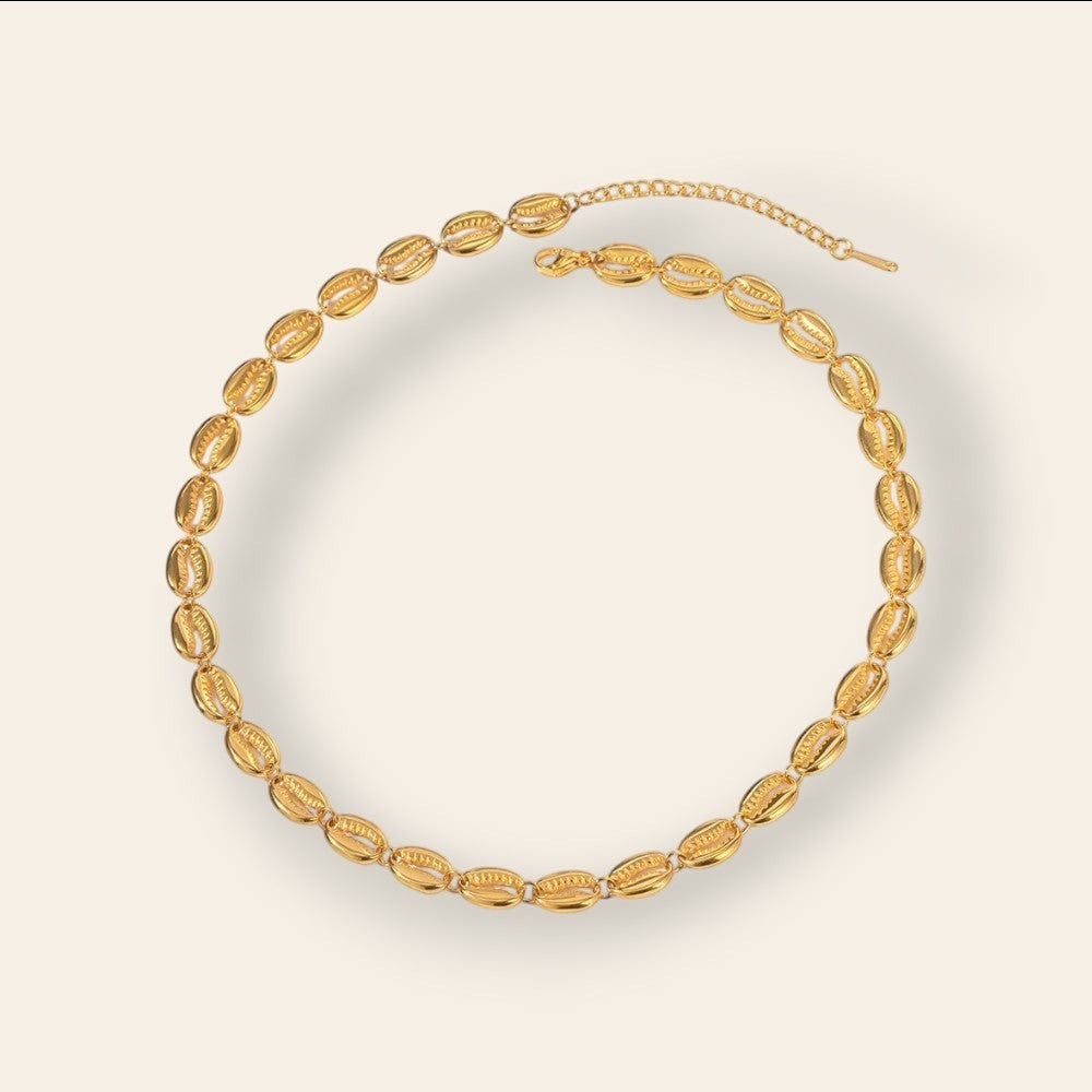 Collier Majoa Cauris Majestueux double rang en or 18K et PVD noir, design élégant de coquillages stylisés