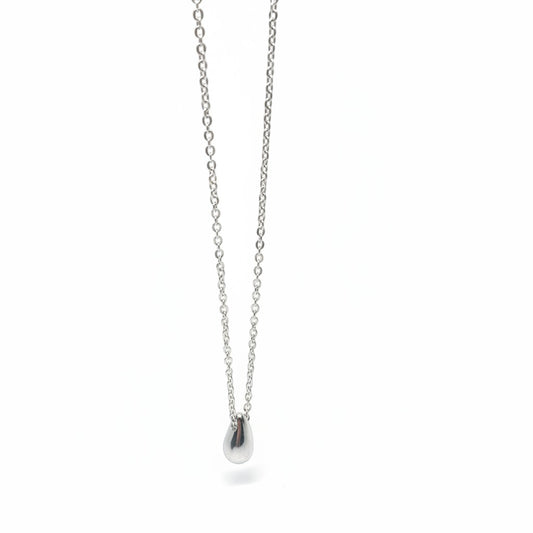 Majoa silver teardrop pendant necklace with adjustable chain. Minimalist, water-resistant jewelry.